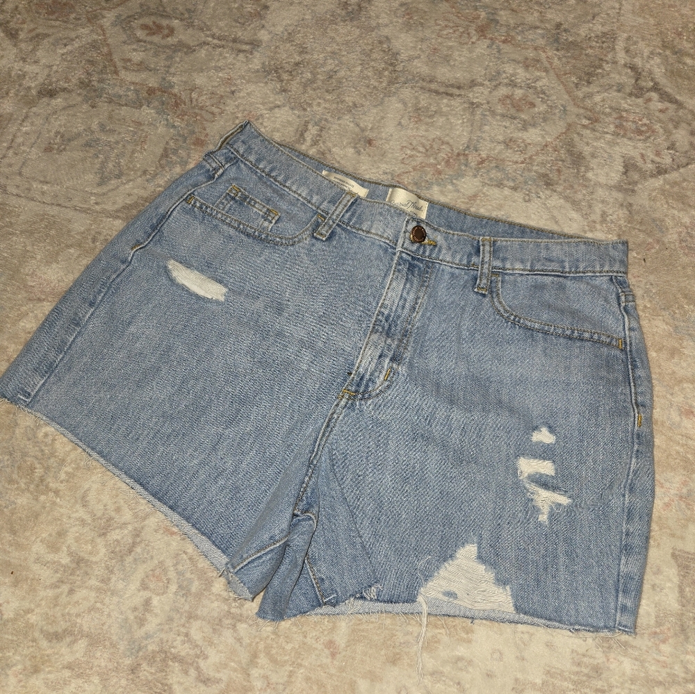 Distressed boyfriend short universal thread size 10R